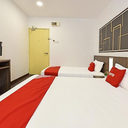 4S Hotel Muar Bagian luar foto