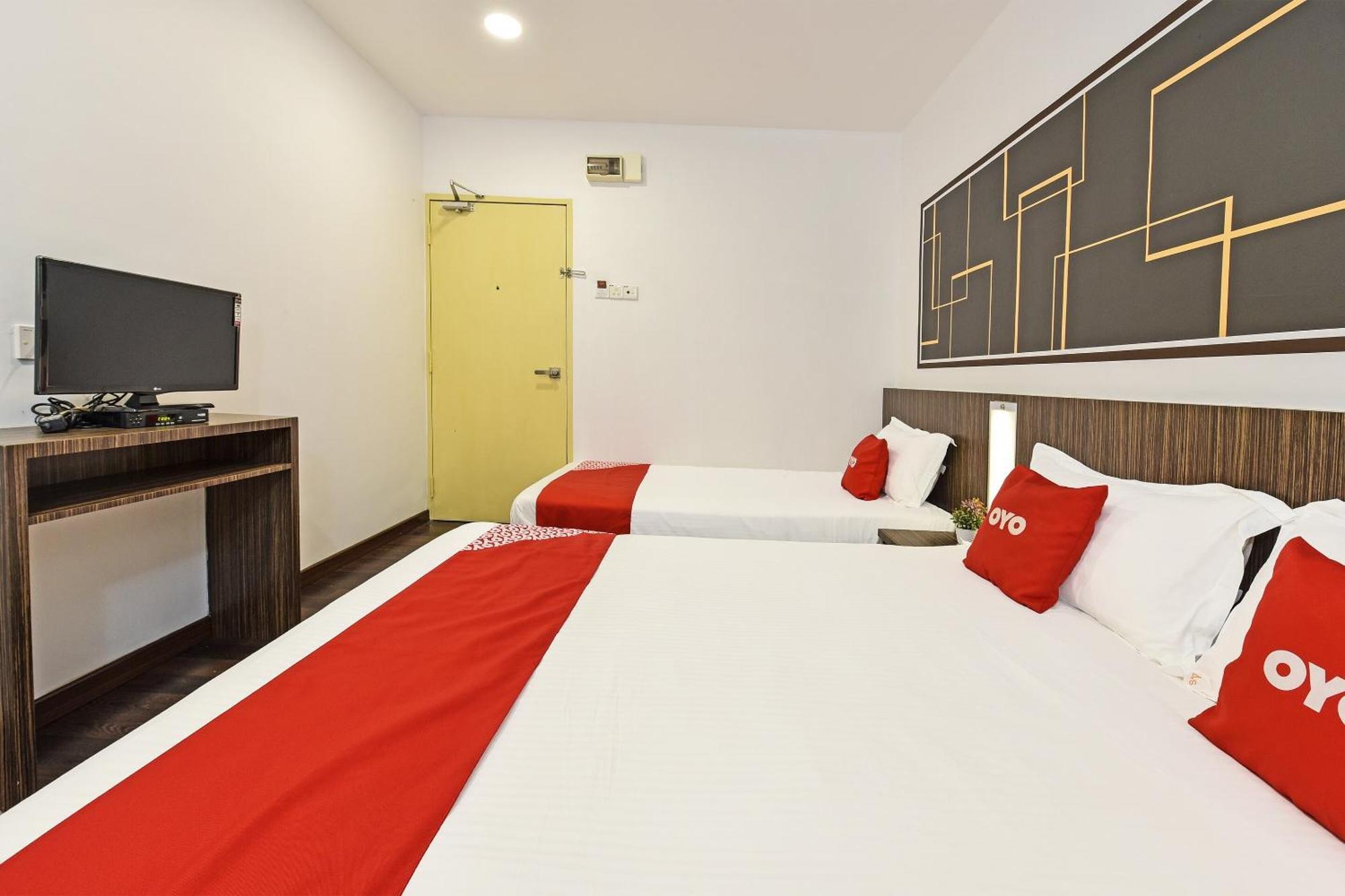 4S Hotel Muar Bagian luar foto